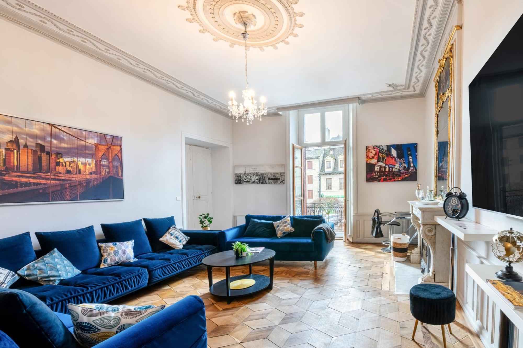 Apartment Immeuble Le Bringer 180m2 Marvejols