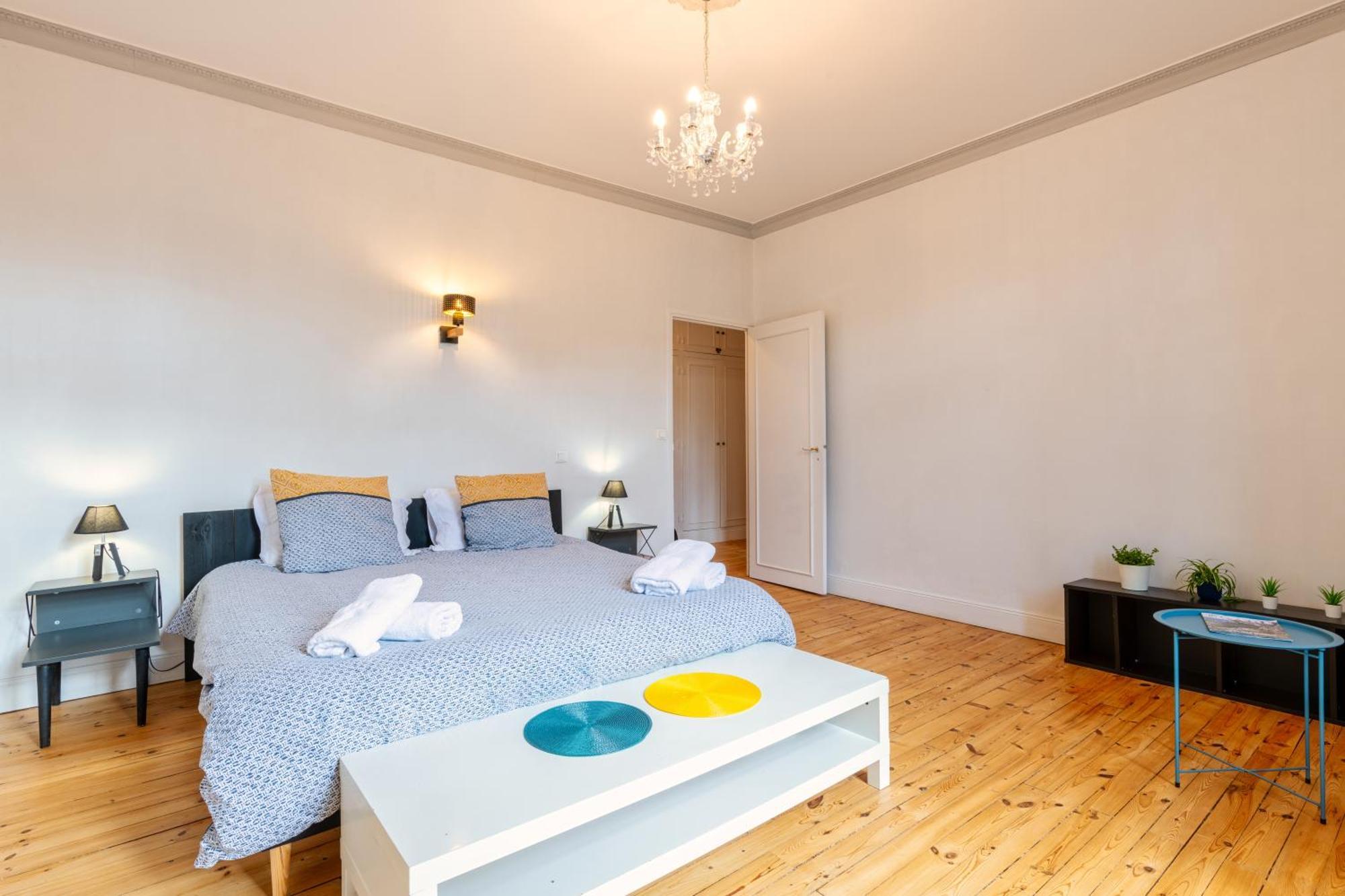 Immeuble Le Bringer 180m2 Apartment *
